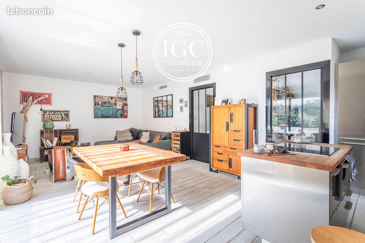 Appartement 3 pièces 72 m² · à Châteauneuf-les-Martigues · 72 m² · 317 000 €