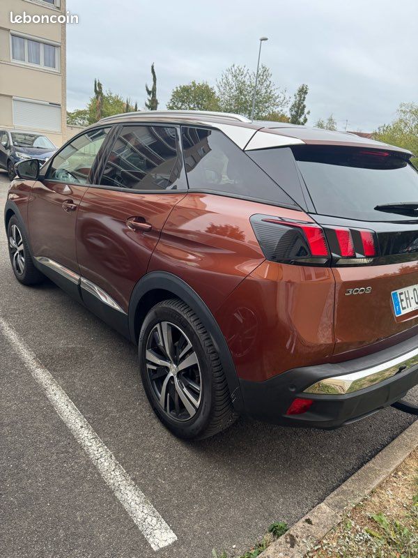 Peugeot 3008 II Allure 1.6 Diesel Automatique (image 9)