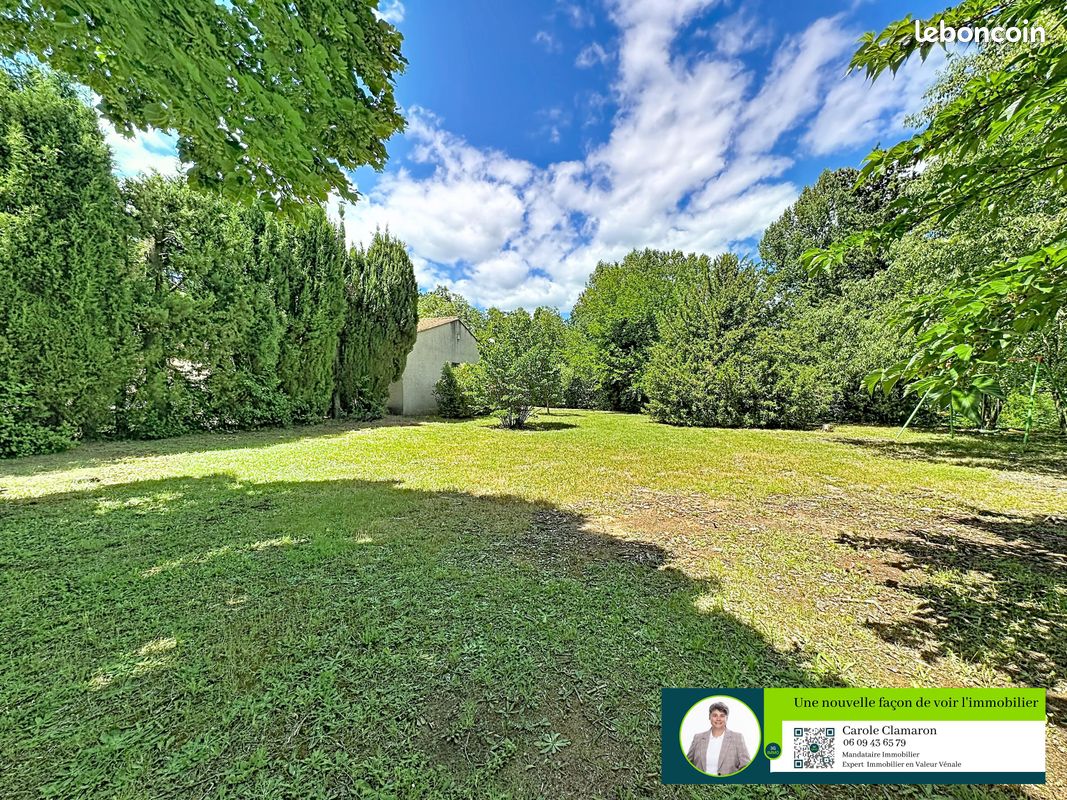 Vente | Maison T4 | 5p | 3ch | 165 m² | Saint-Mamert-du-Gard | Grand terrain | Terrasse · Jardin. Piscine (image 4)