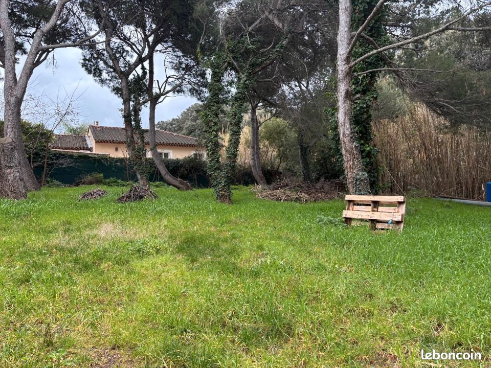Terrain 511 m² Six Fours Les Plages · à Six-Fours-les-Plages · 305 000 €