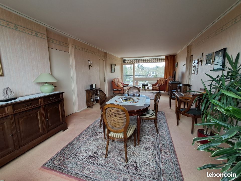 Appartement 5 pièces 100 m² · à Tourcoing · 100 m² · 170 000 €
