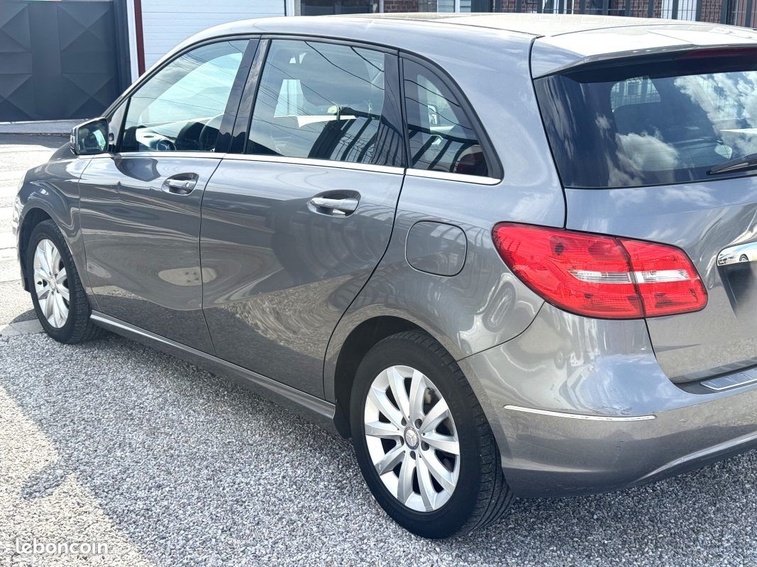 Mercedes b 180 cdi blue efficiency 109cv boite auto (image 3)