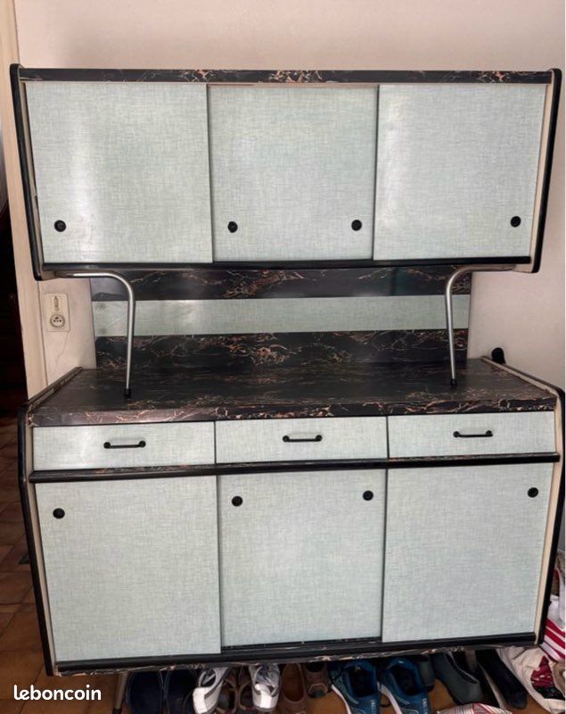 Buffet en Formica (image 1)
