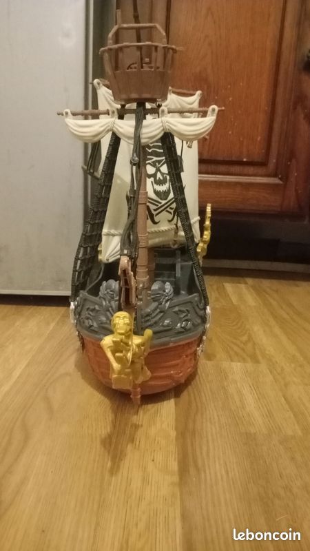 Bateau pirate (image 6)