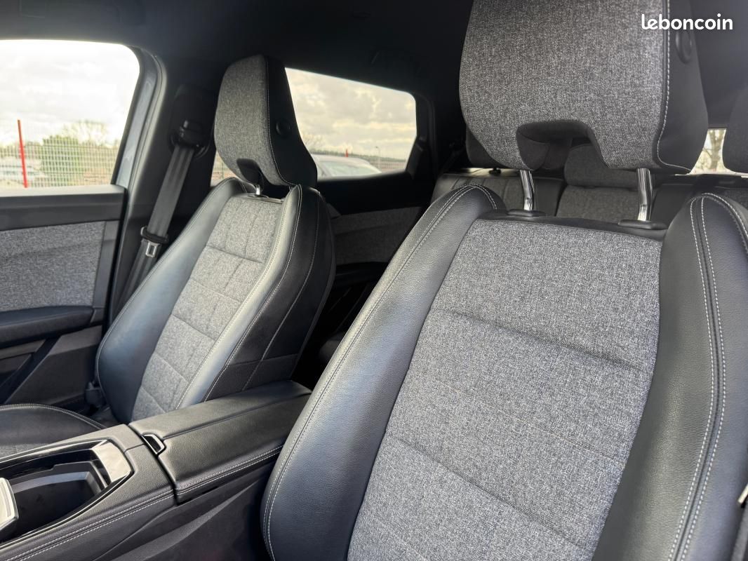 Renault Espace VI E-Tech hybrid 200 Techno (image 22)