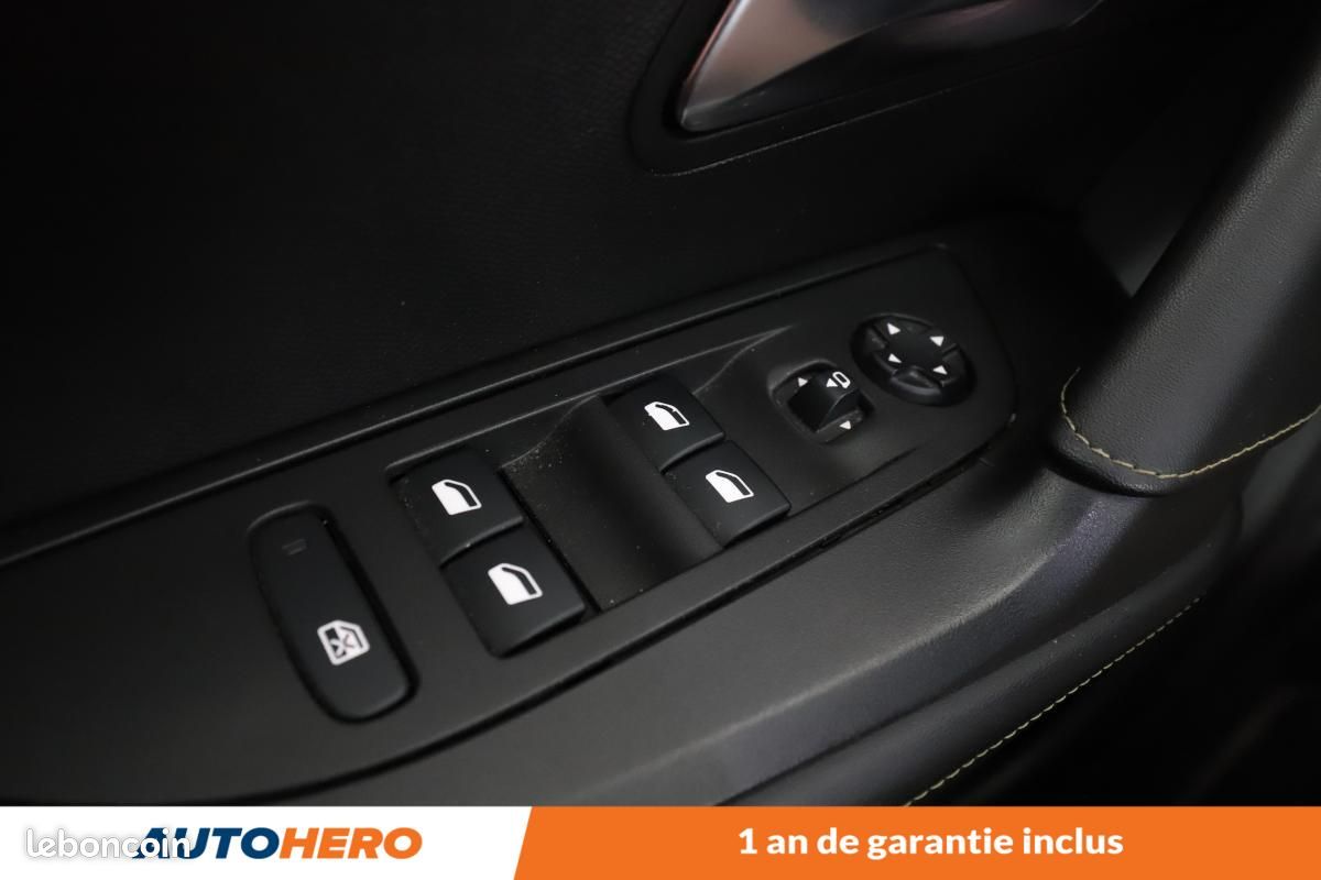 Peugeot 2008 1.2 PureTech GT Line EAT8 131 ch (image 22)