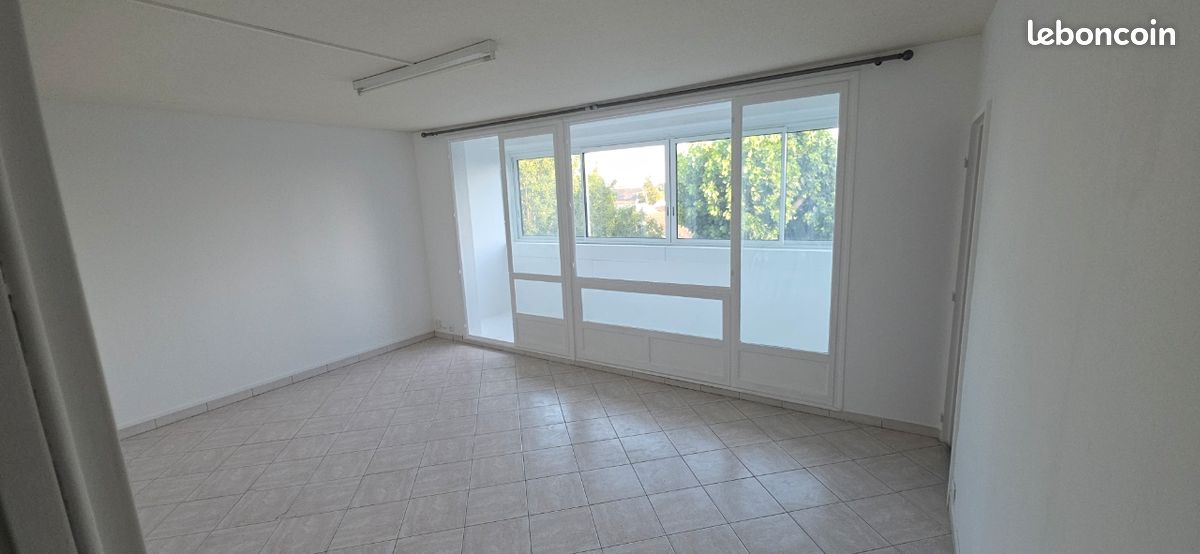 Appartement 4 pièces 82 m² · à Saint-Jean-de-la-Ruelle · 82 m² · 128 000 €