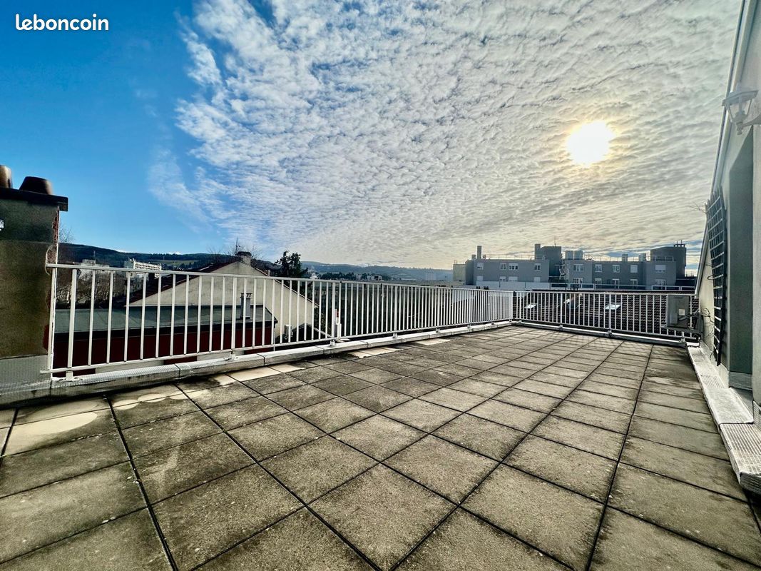 Appartement 4 pièces 115 m² · à Saint-Étienne · 115 m² · 155 000 €