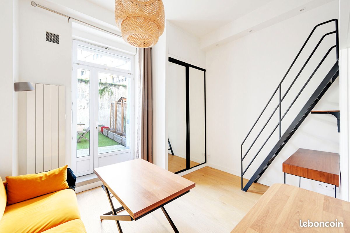 Appartement 2 pièces 24 m² · à Paris · 24 m² · 215 000 €