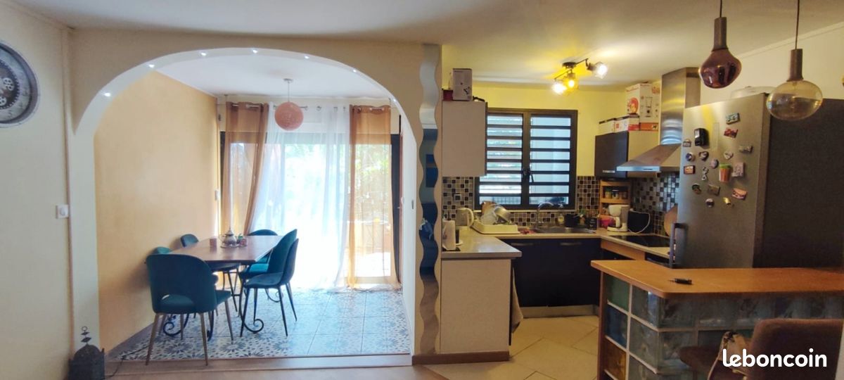 Duplex F3 dans résidence calme avec jardin (image 3)