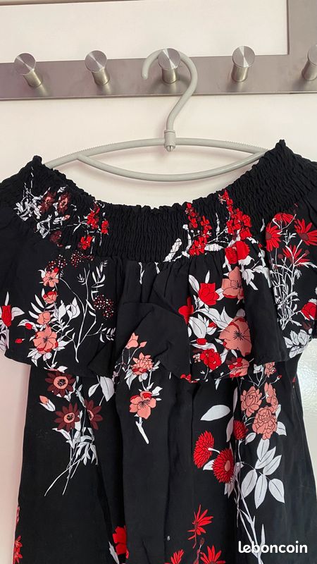 Robe noire fleurie Pimkie XS Vêtements