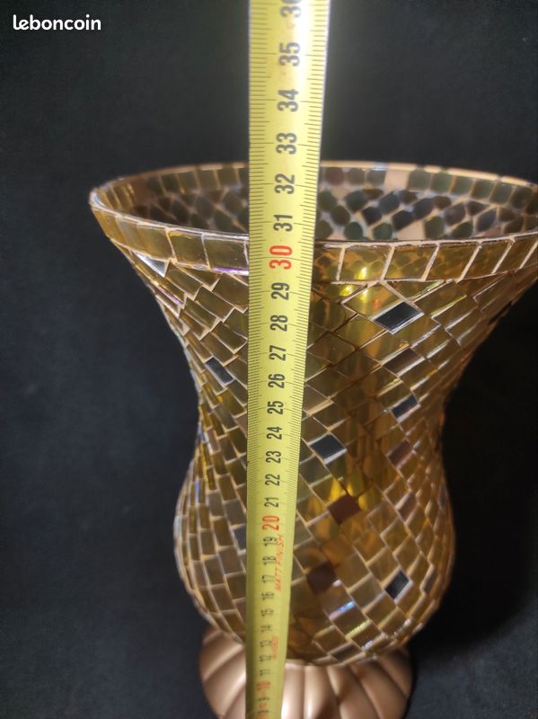 Grand vase à facette en verre (image 3)