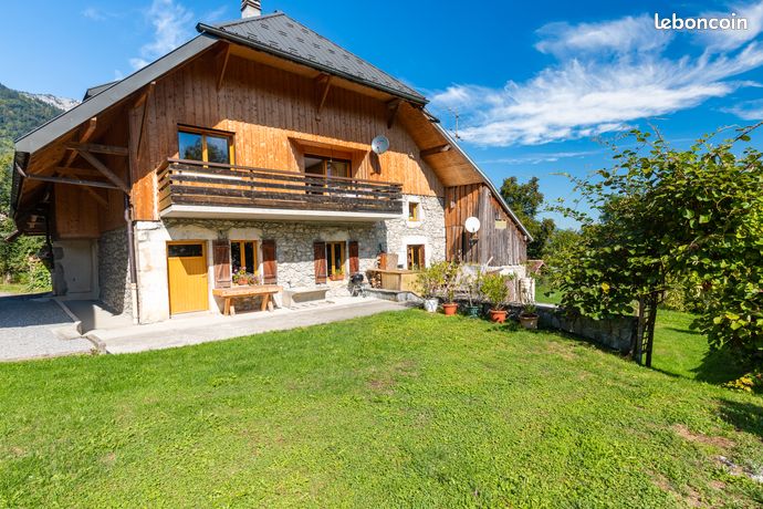 Maison mitoyenne meublée 120 m2