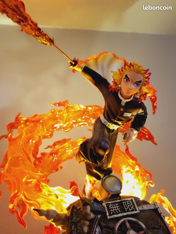 Rengoku statuea démon slayer (image 2)