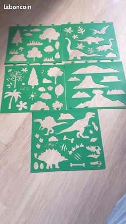 POCHOIRS DINOSAURES - La Fourmi
