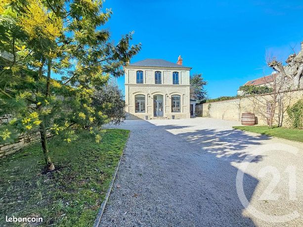 Maison 8 pièces 195 m²
