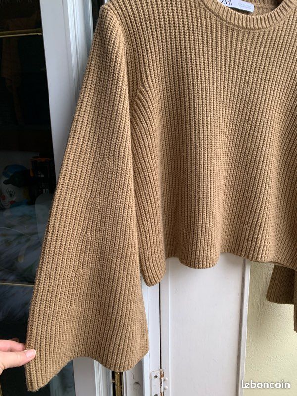 Pull VINTAGE court dessus 🔝 du nombril beige de Zara taille L (image 4)