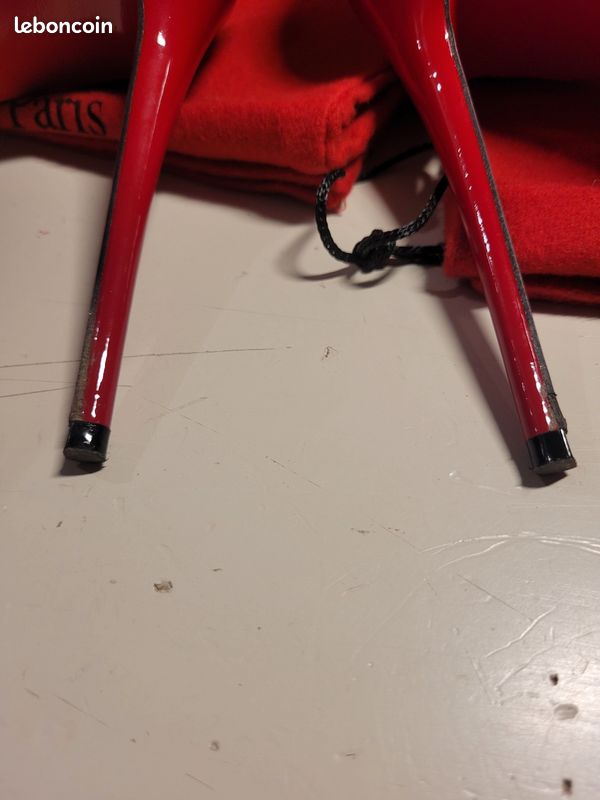 Escarpins Kate Louboutin Pointure 41.5 (image 5)