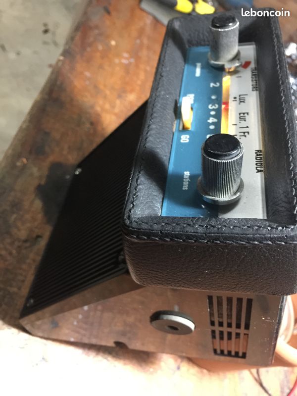 Autoradio vintage RADIOLA bluetooth pour véhicule collection (image 8)