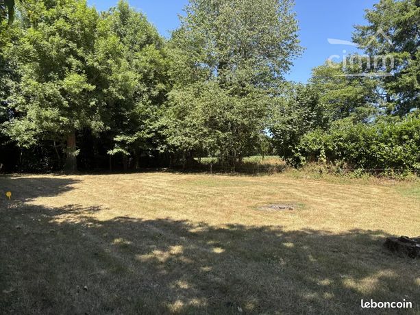 Terrain 1385 m² Les Brulais