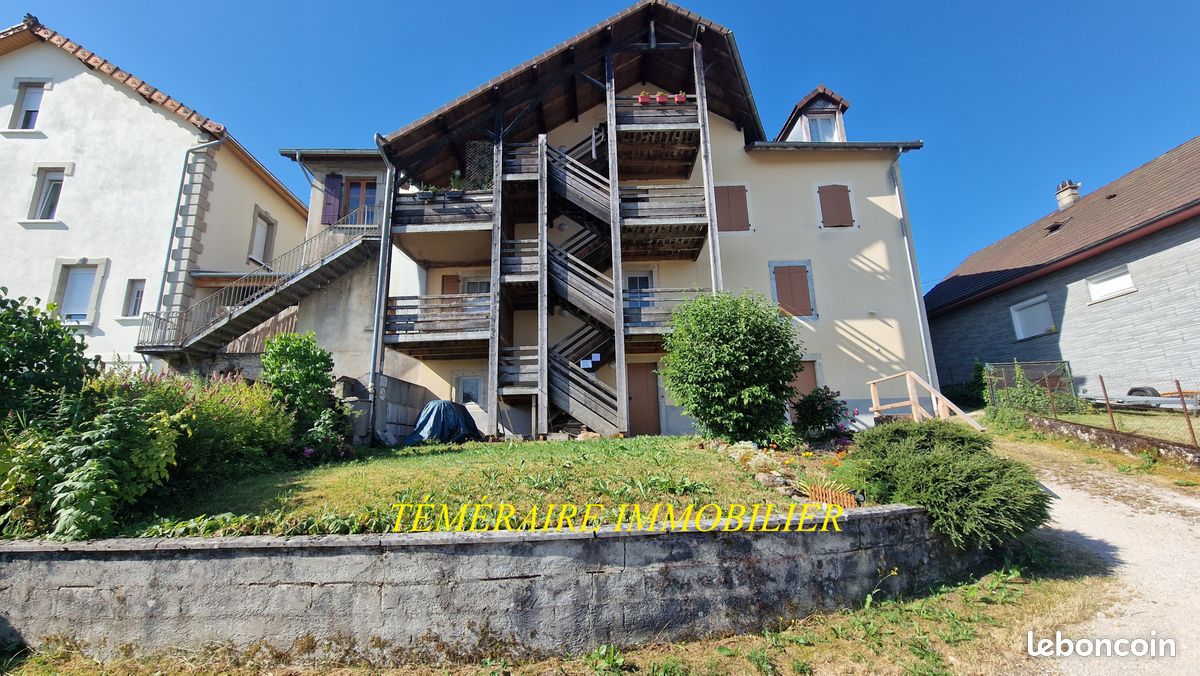 Immeuble 588 m² · à Ney · 588 m² · 600 000 €