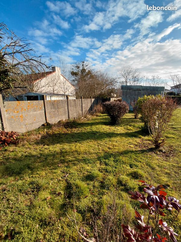 Terrain 750 m² · au Pellerin · 750 m² · 121 000 €