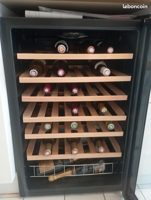 Cave à vin Millésime 48 / 48 bouteilles Parfait état de marche (image 3)