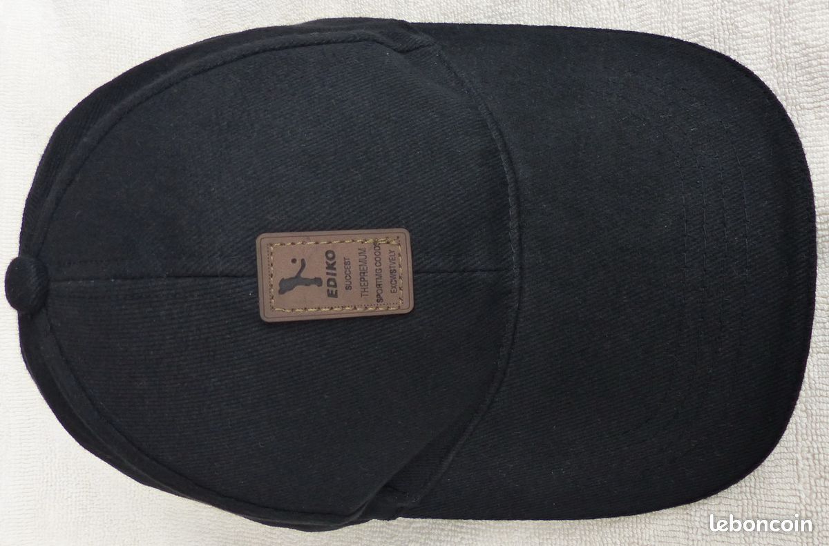 Casquette noire neuve (image 1)