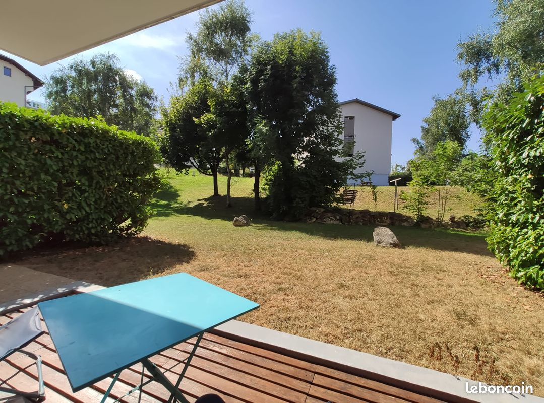Appartement 2 pièces 51 m² · à Collonges-sous-Salève · 51 m² · 1 290 €