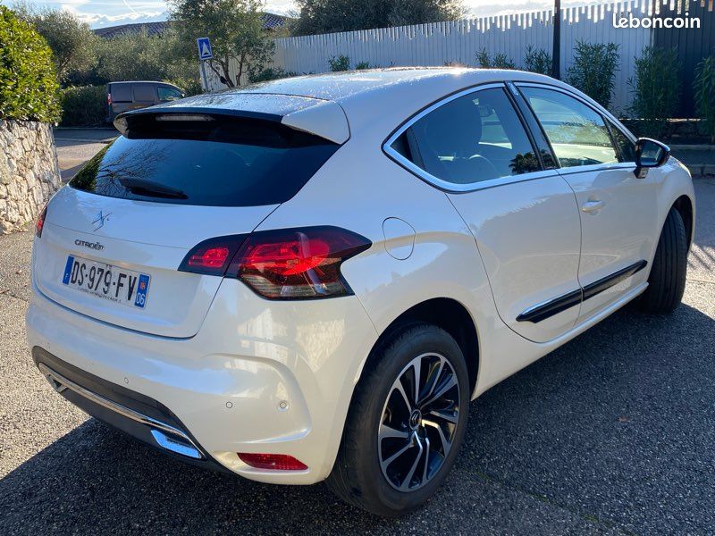 DS 4 1.6 E-HDI 115 CH SO CHIC 1ère main (image 3)