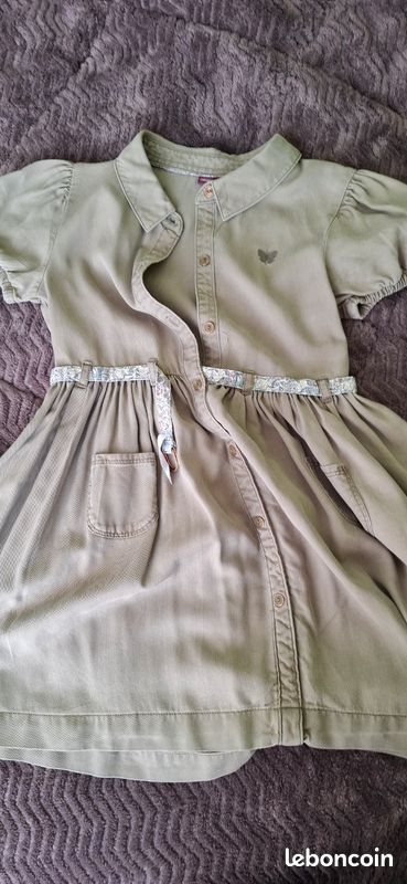 Beaucoup de robes (image 2)