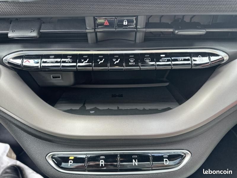 Fiat 500 e 118ch Giorgio Armani Collectors Edition MY25 (image 16)