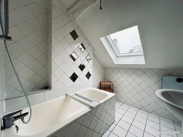 Capucin 3 logement étudiant avec balcon hyper centre