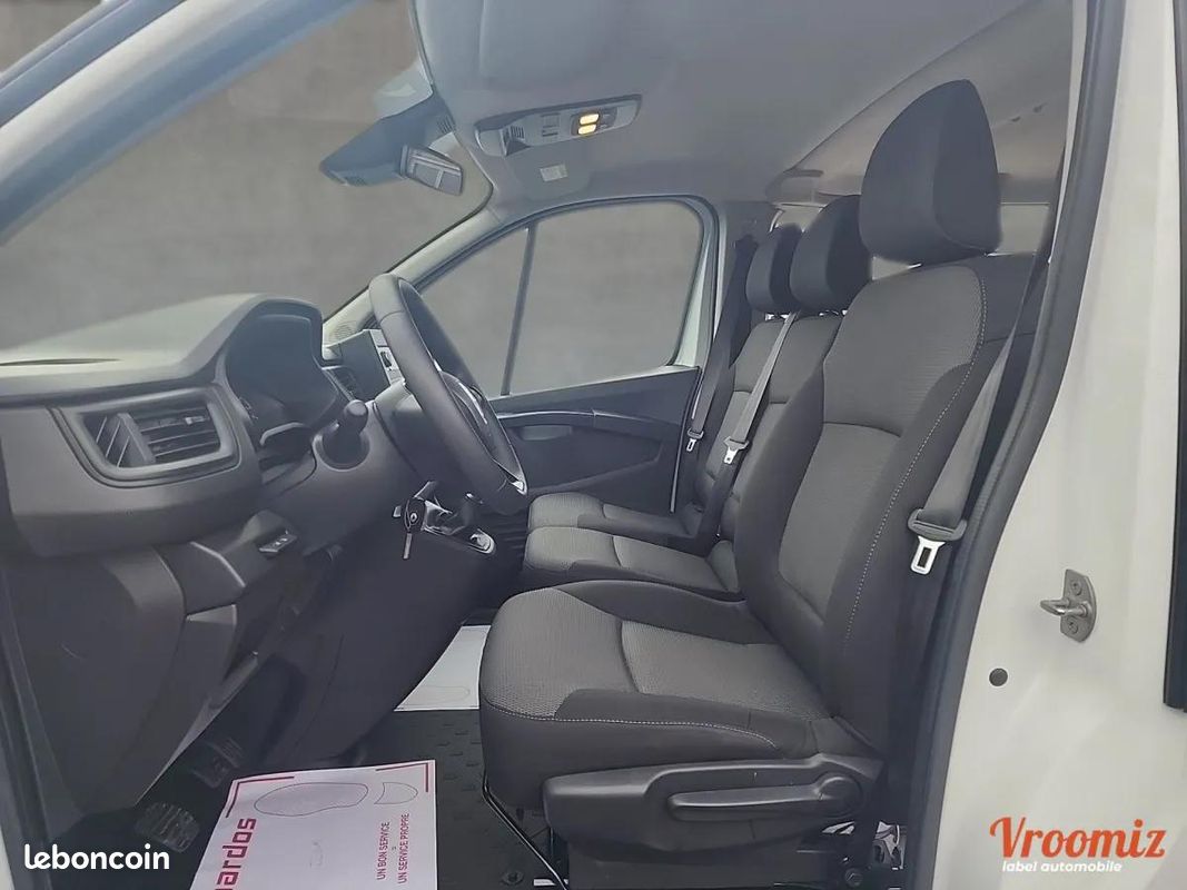 Renault Trafic DCI 150CV L2H1 9 PLACES ZEN + ATTELAGE (image 9)