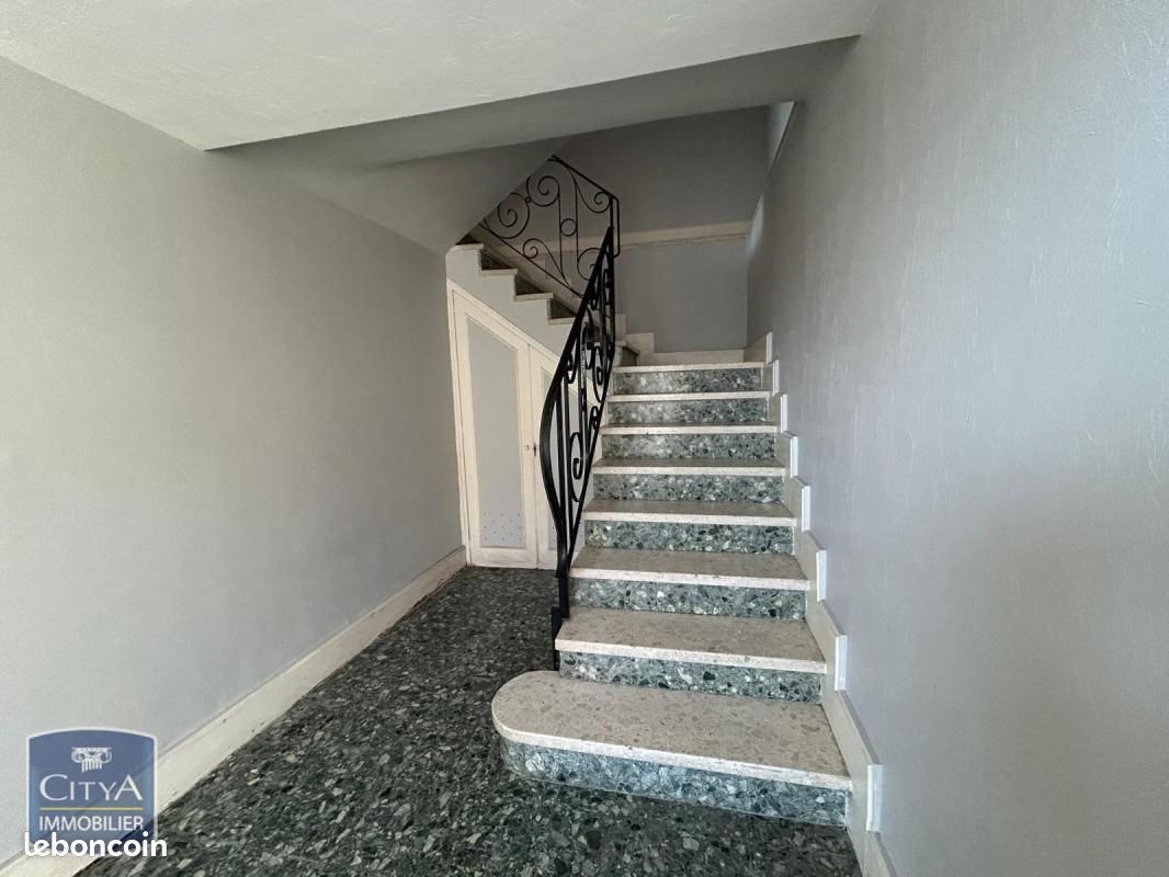 Appartement a louer brive-la-gaillarde - 6 pièce(s) - 139 m2 - Surfyn