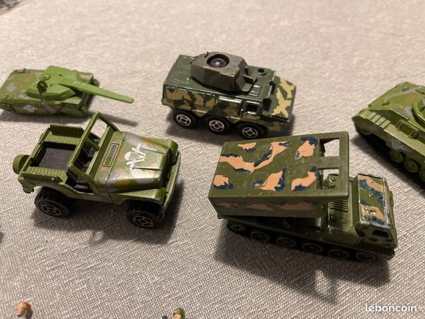 Set Majorette Squad Forces - 2 Figurines + 3 Véhicules Militaires, Jouet Neuf