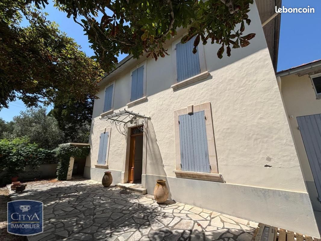 Maison 5 pièces 158 m² · à Aubignan · 158 m² · 1 350 €/mois