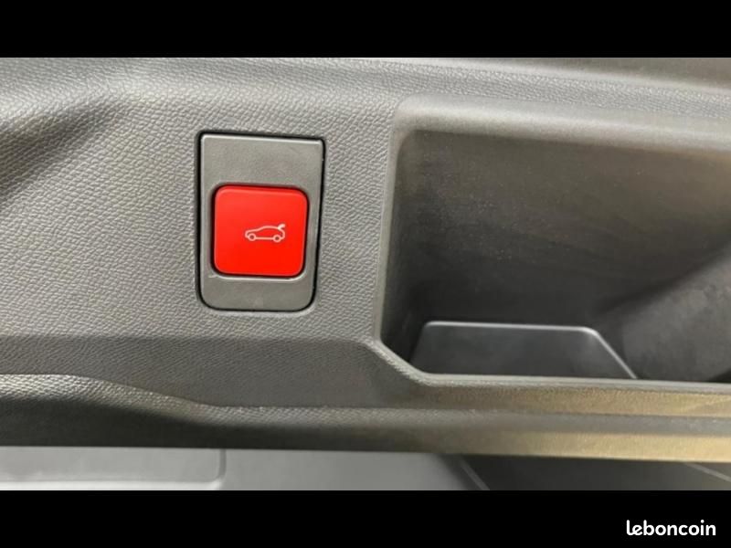 Peugeot 5008 Hybrid 145ch GT e-DCS6 (image 14)