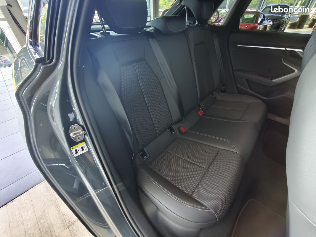 AUDI A3 Sportback TFSI Mild Hybrid 150 S tronic 7 S line (image 15)