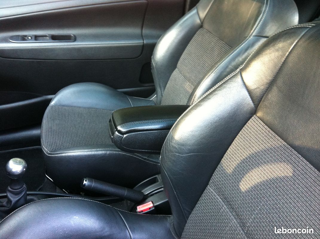 Accoudoir Central Pour Peugeot 206 (1998-2013) - Console Avec Rangement Et Couvercle Coulissant - En Cuir Noir - Installation Plug And Play