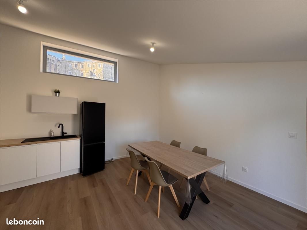 Appartement 3 pièces 61 m² · à Suze-la-Rousse · 61 m² · 810 €/mois