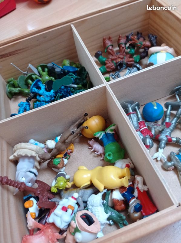 Boîte de mini figurines (image 2)