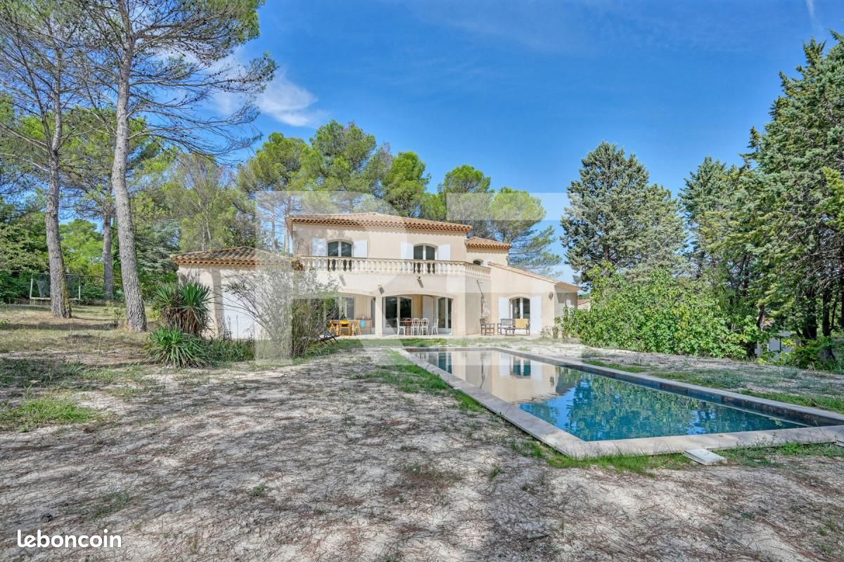 Maison 7 pièces 310 m² · à Cabriès · 310 m² · 1 560 000 €