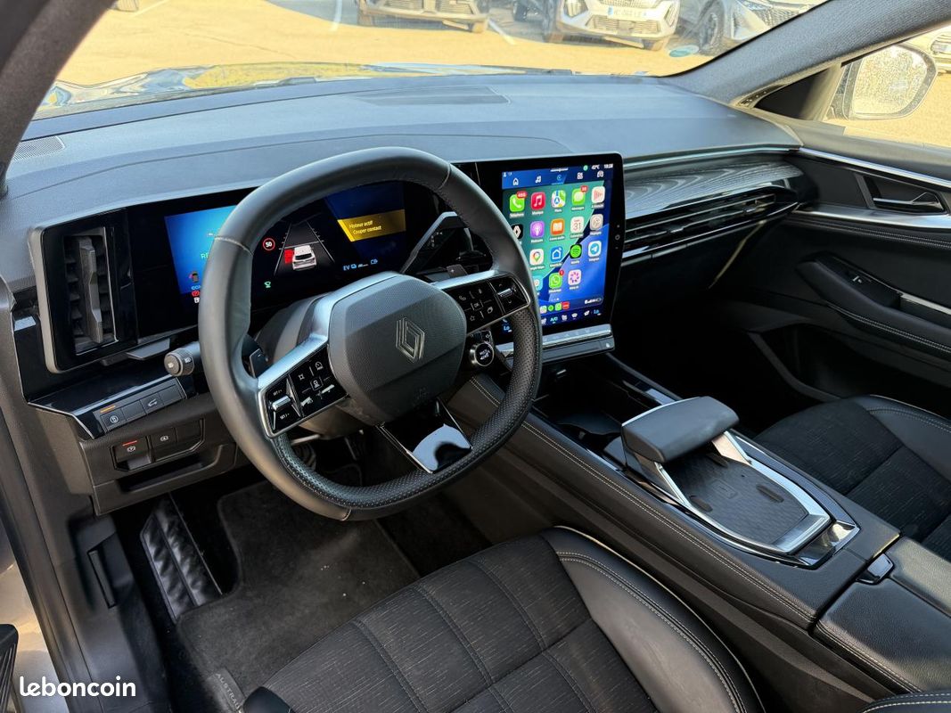 RENAULT AUSTRAL 1.2 E-Tech Hybride 200ch multi-modes Iconic / Apple Carplay / Faible kilométrage (image 4)