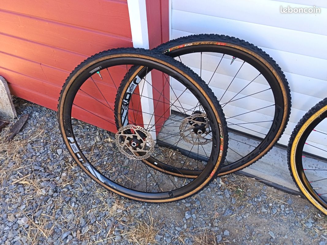 Vélo Cyclo-cross/ Gravel (image 18)
