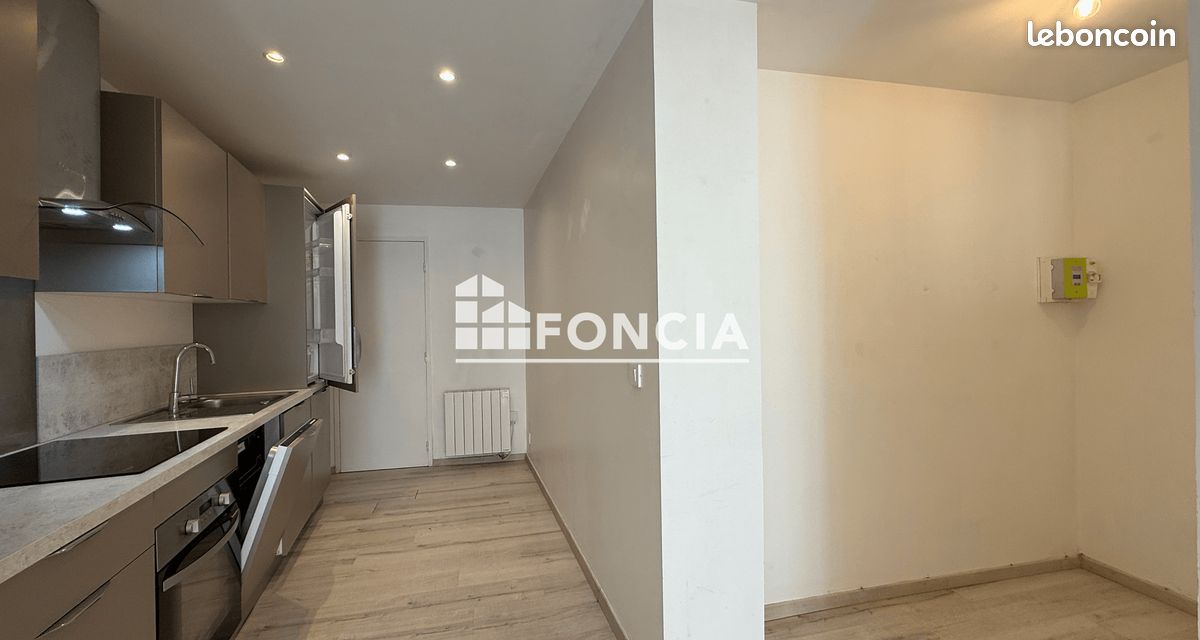 Apartment (image 6)