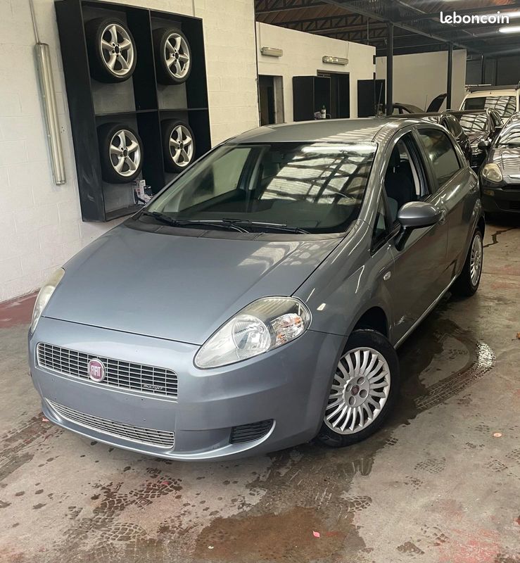 Fiat Punto II 1.3 Multijet 16v 75ch 5p/ 156433 KM/ MOTEUR A CHAINE/CLIMATISATION/VITRES ELECTRIQUES (image 4)
