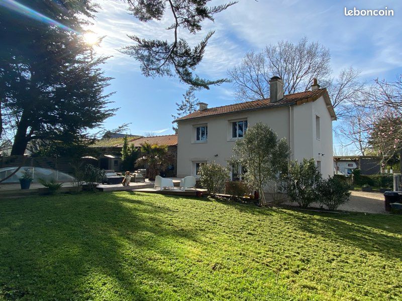 Maison 6 pièces 130 m² · à Saint-Mars-de-Coutais · 130 m² · 365 000 €