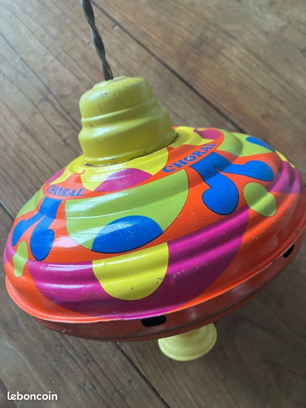 Toupie en métal ancienne Jeux Jouets