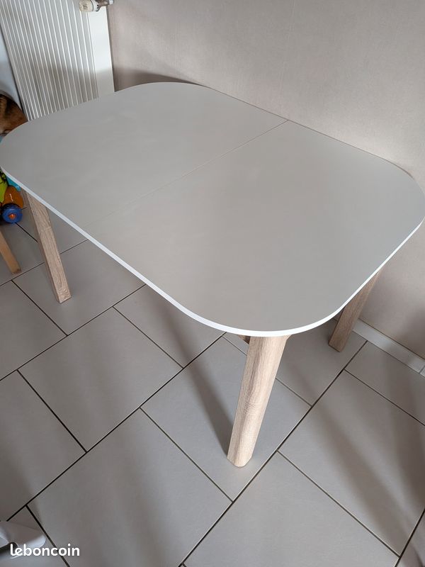 Table à manger blanche et bois (image 1)